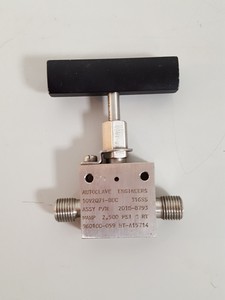 Thumbnail image of BuchiGlasuster BPC 1210 Volumetric Gas Bep 280 Autoclave Buchi Pressflow Glass