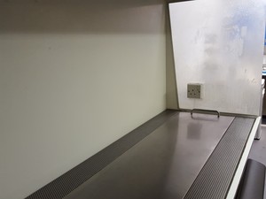 Thumbnail image of MDH Laminar Flow Cabinet LFC Clean Room Lab