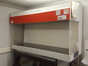 Thumbnail image of MDH Laminar Flow Cabinet LFC Clean Room Lab