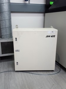 Thumbnail image of Jun-Air 400-5M 5 Litre Quiet Oil-less Air Compressor Lab