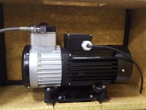 Thumbnail image of Jun-Air 400-5M 5 Litre Quiet Oil-less Air Compressor Lab