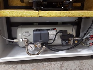 Thumbnail image of Jun-Air 400-5M 5 Litre Quiet Oil-less Air Compressor Lab
