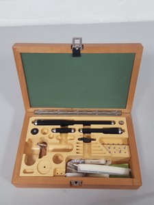 Thumbnail image of Mitutoyo CRYSTA-Apex S 9106 Coordinate Measuring Machine