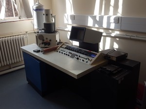 Thumbnail image of Cambridge Stereoscan 90 Scanning Electron Microscope Lab Movie Prop Rebuild