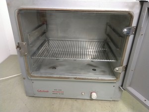 Thumbnail image of Gallenkamp Size 1 Incubator Model IH-150 Hotbox Laboratory Oven