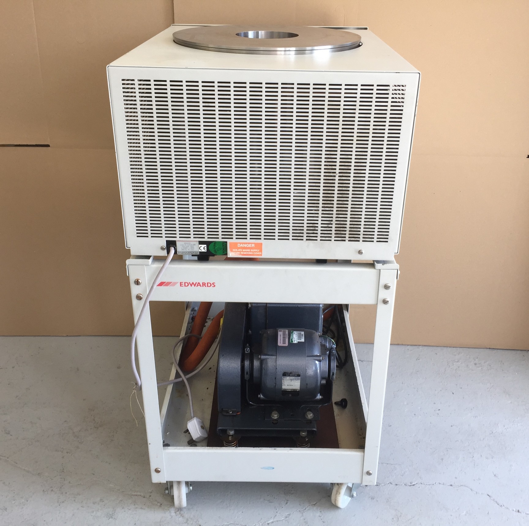 Image of Modulyo Freeze Dryer System with Edwards ED50 Vacuum Pump