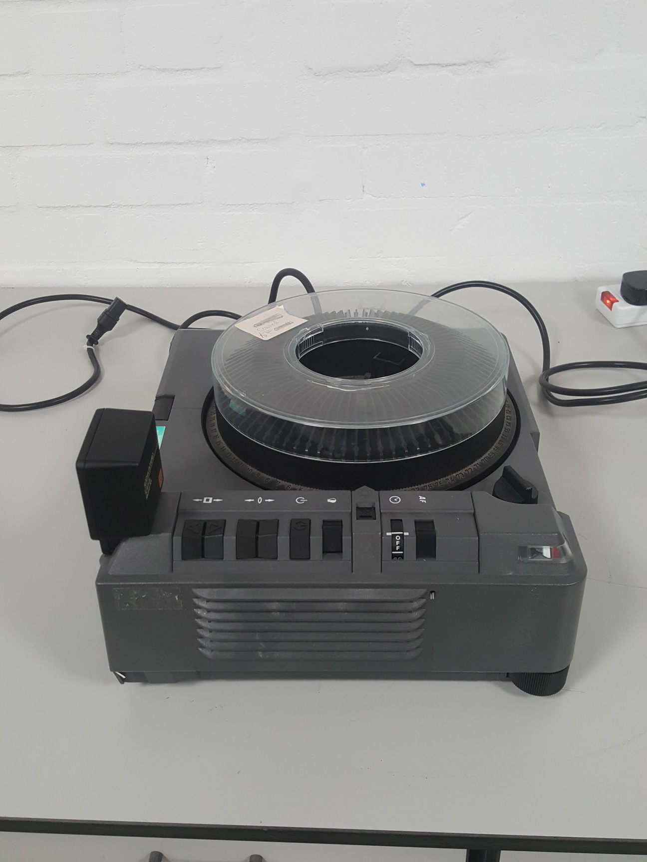Image of Kodak Ektapro 5020 Slide Projector + 2 Carousels