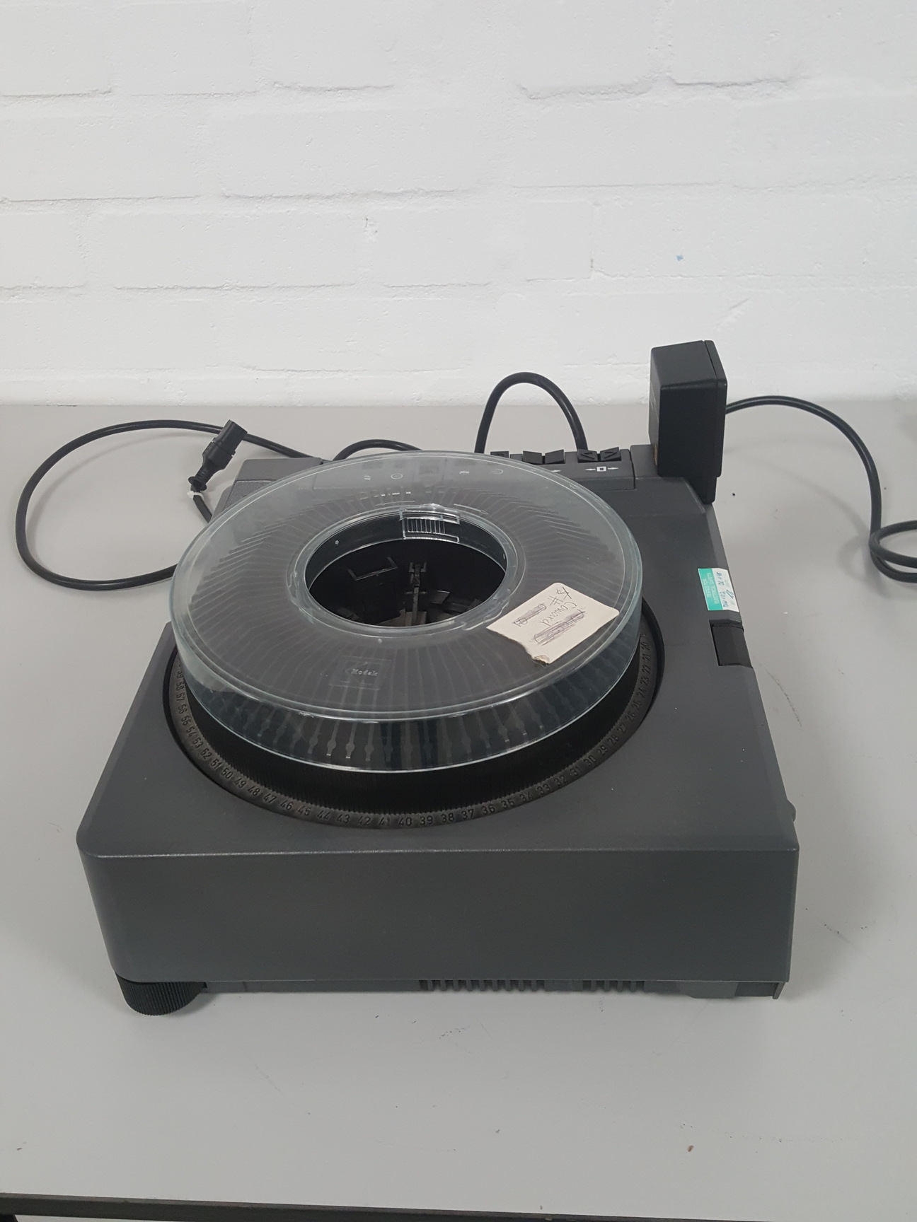 Image of Kodak Ektapro 5020 Slide Projector + 2 Carousels