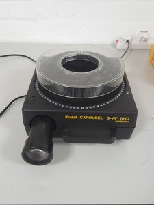 Thumbnail image of Kodak S-AV 1010 Carousel Slide Projectors + One Lens & 2 Carousel S-AV2000