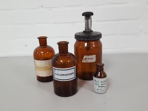 Thumbnail image of Small lot of Lab Glassware Beakers, Flasks, Bottles, Desiccators,