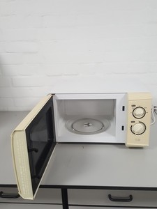 Thumbnail image of Cookworks M7017P-F Manual Microwave Oven