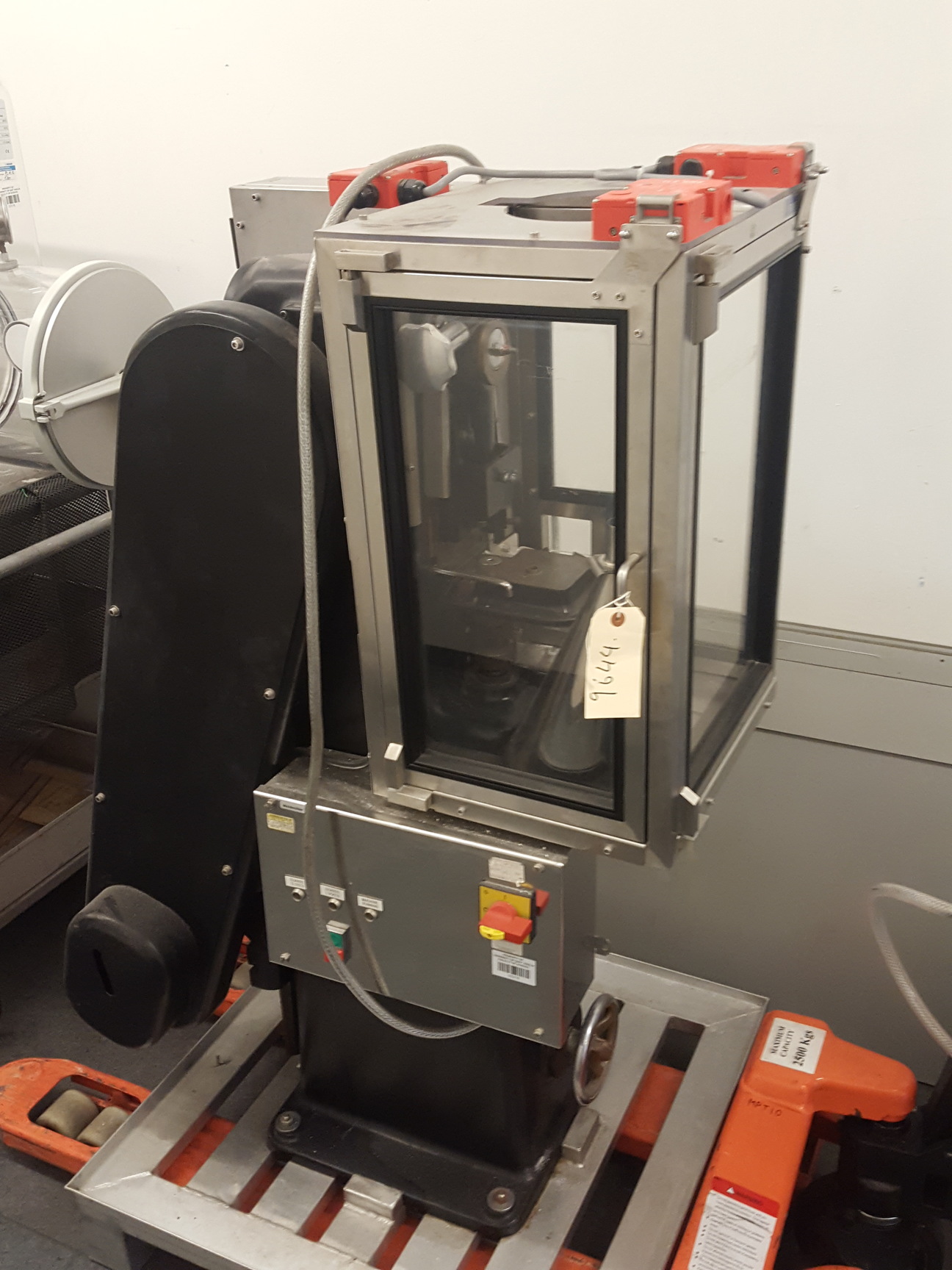 Image of Manesty E2 Single Punch Tablet Press Lab Workshop