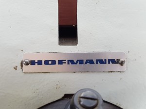 Thumbnail image of Hoffman Semi Universal Dividing Head and Tail Stock Lathe Accessories