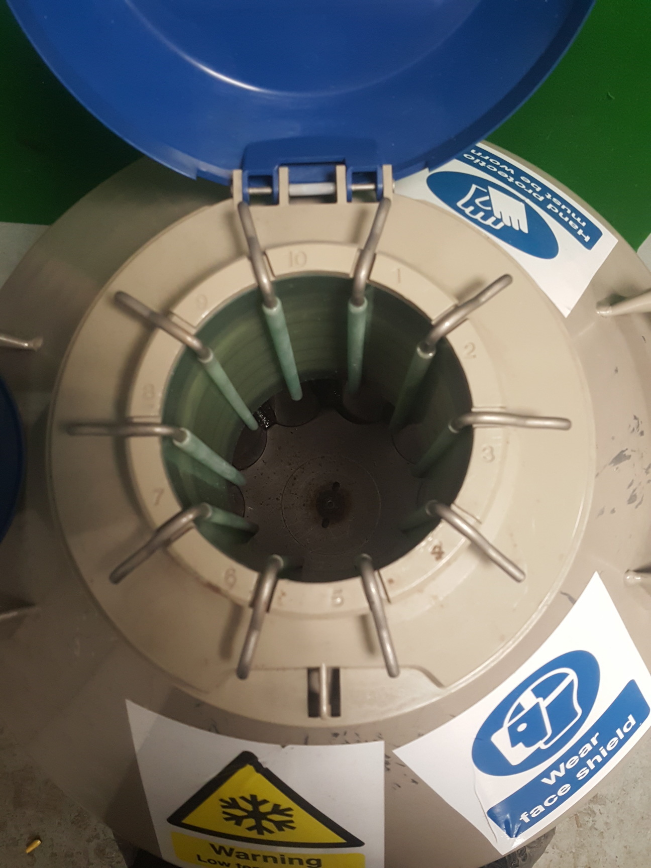 Jencons 35HC Liquid Nitrogen Dewar Storage Tank With Racks