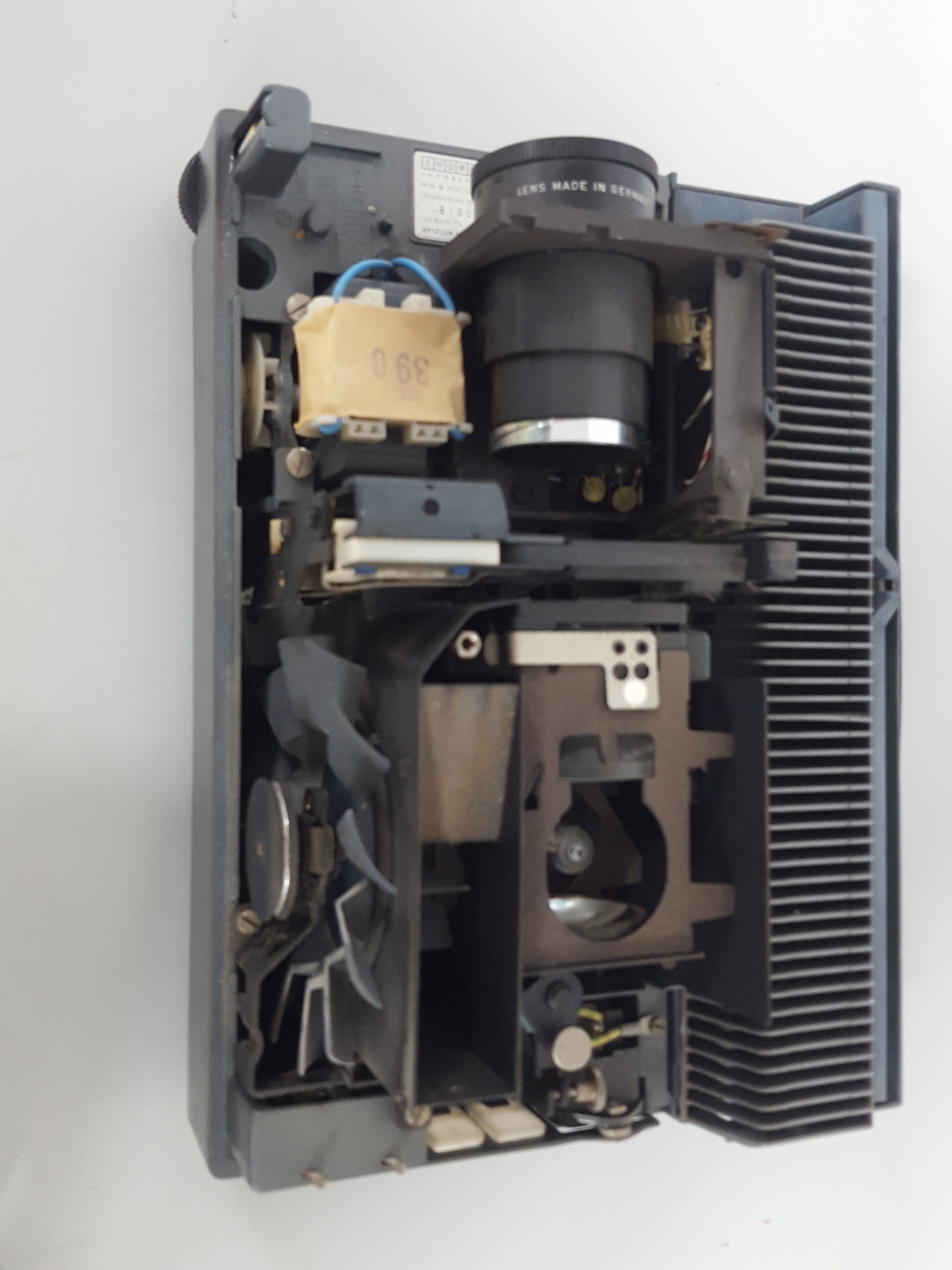 Image of Leitz Weztlar Pradovit Color Slide Projector + Accessories