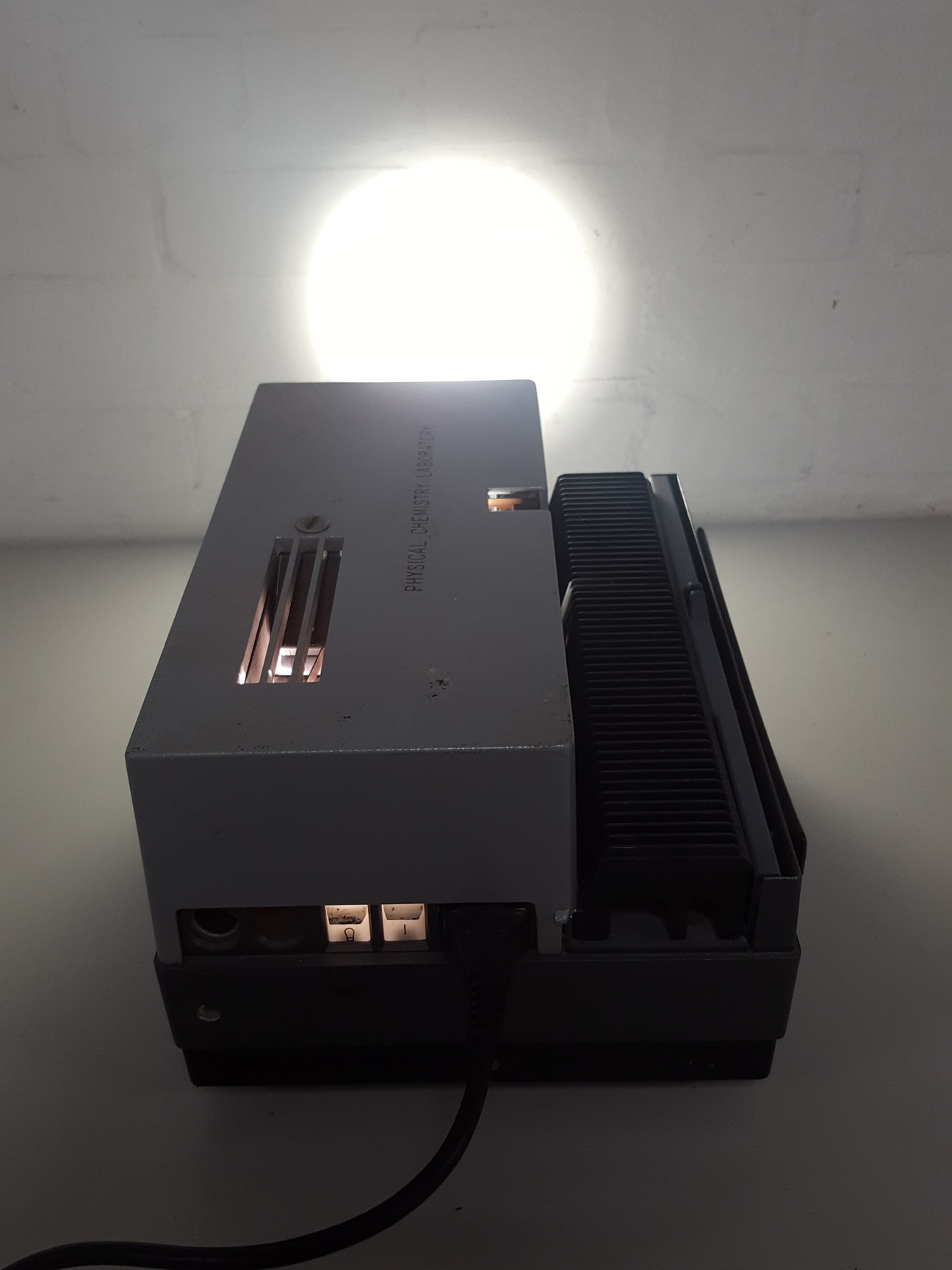 Image of Leitz Wetzlar Pradovit Color 250 Slide Projector