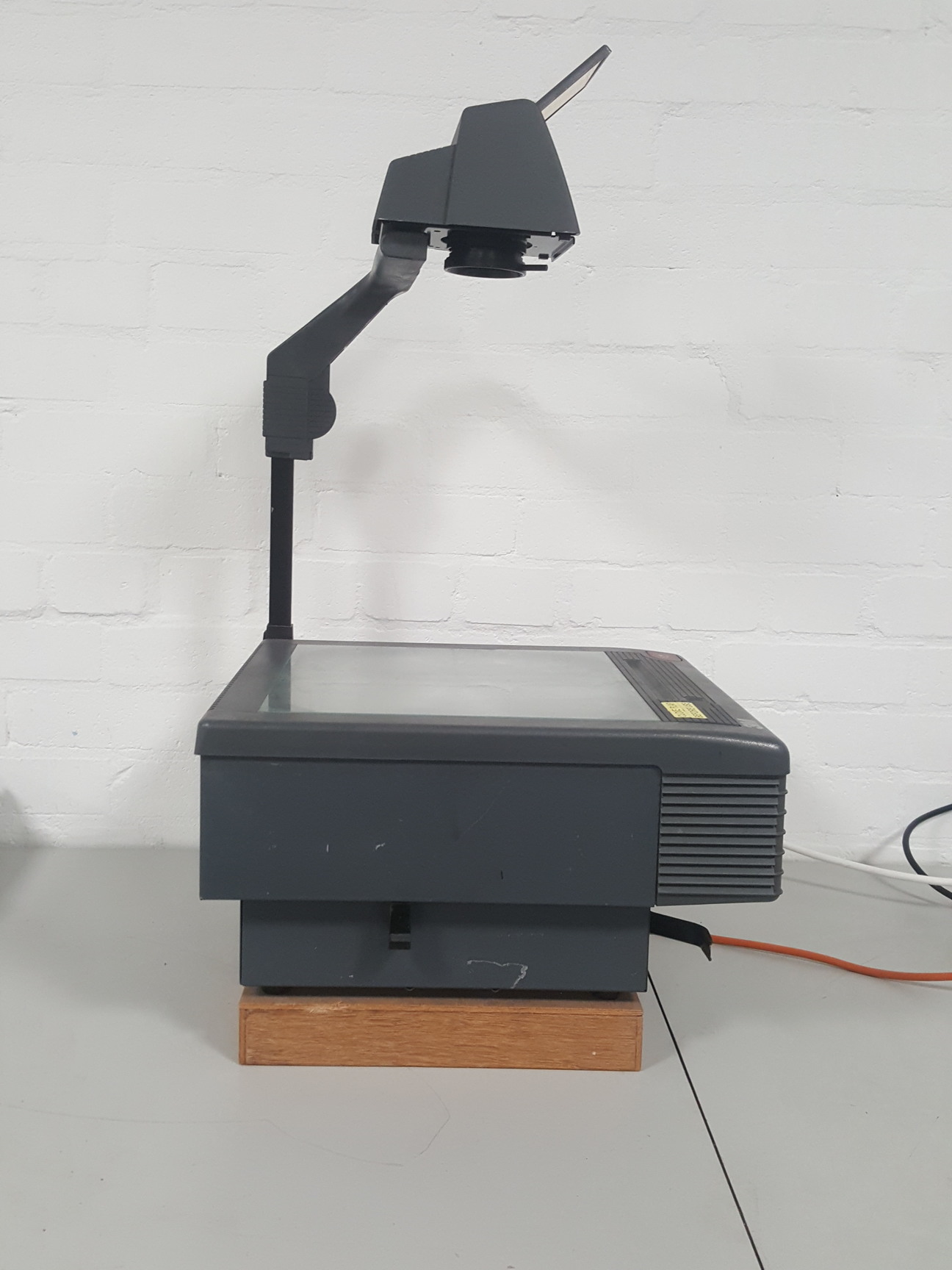 Image of 3M 9550 Overhead Projector Acetate OHP 9550 Model 9000 AHHU