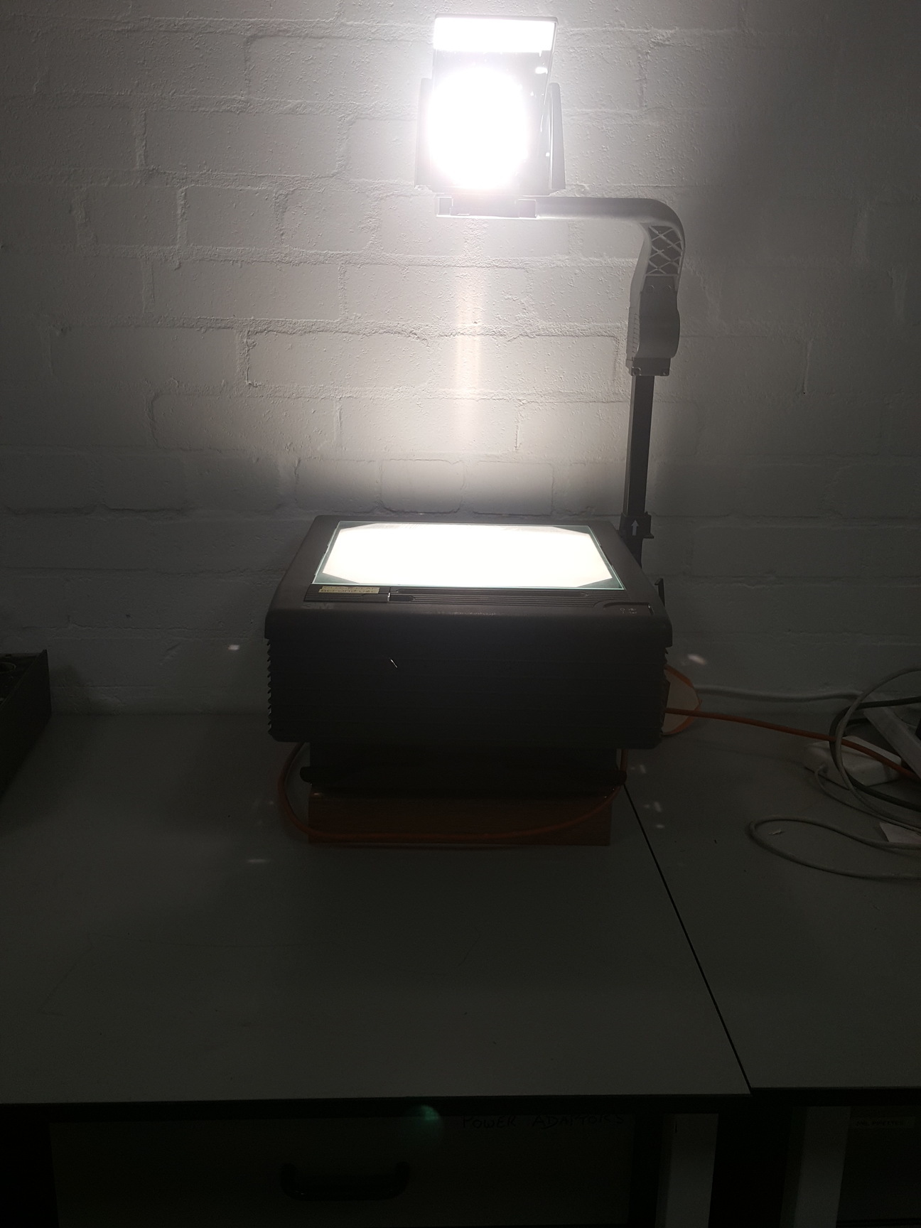 Image of 3M 9550 Overhead Projector Acetate OHP 9550 Model 9000 AHHU