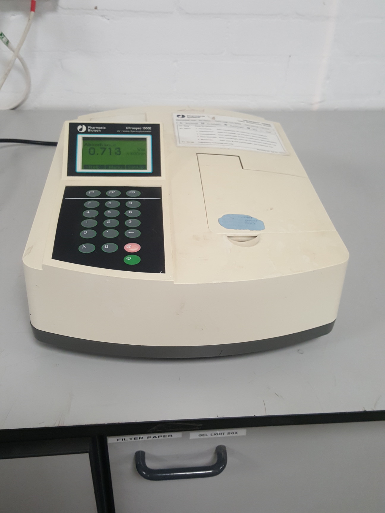 Pharmacia Biotech Ultrospec 1000E UV / VIS Spectrophotometer