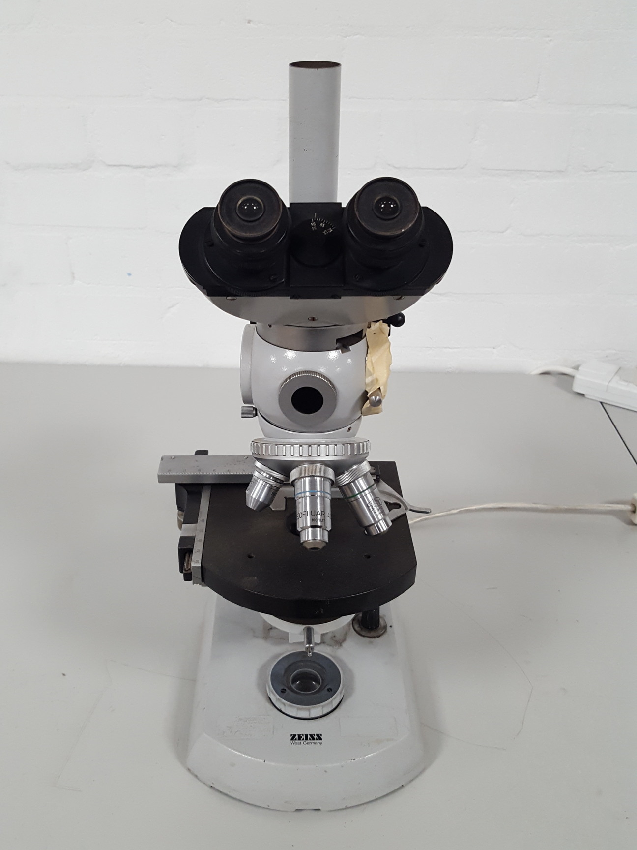 Carl Zeiss Trinocular Laboratory Microscope + 3 Objectives NEOFLUAR PH2