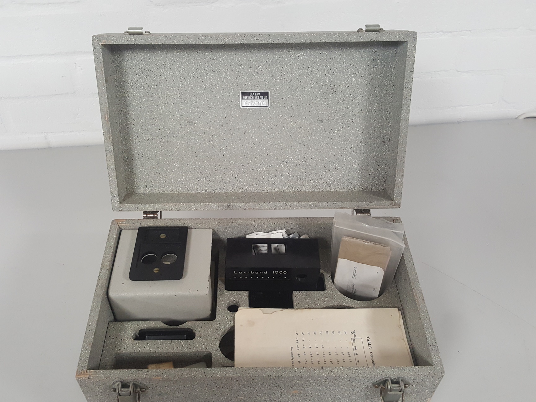 Image of Tintometer Lovibond 1000 Comparator Vintage Colorimeter