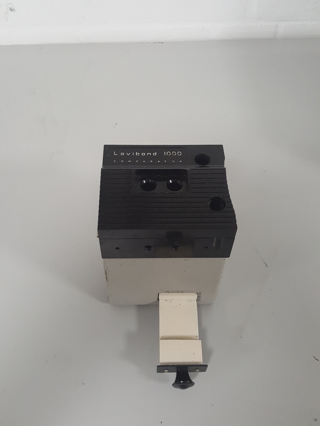 Image of Tintometer Lovibond 1000 Comparator Vintage Colorimeter