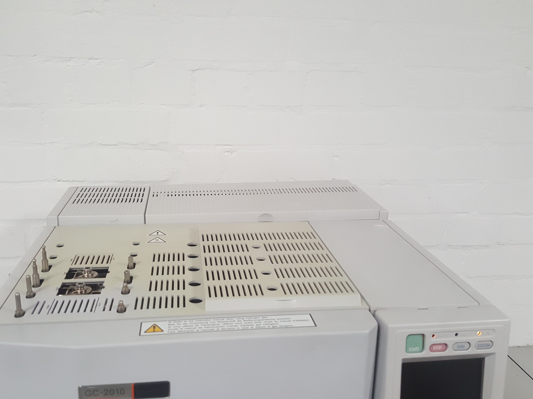 Image of Shimadzu GCMS-QP2010 SE + GC-2010 + AOC-20I Auto Injector Gas Chromatograph GCMS