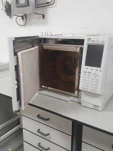 Thumbnail image of Shimadzu GCMS-QP2010 SE + GC-2010 + AOC-20I Auto Injector Gas Chromatograph GCMS