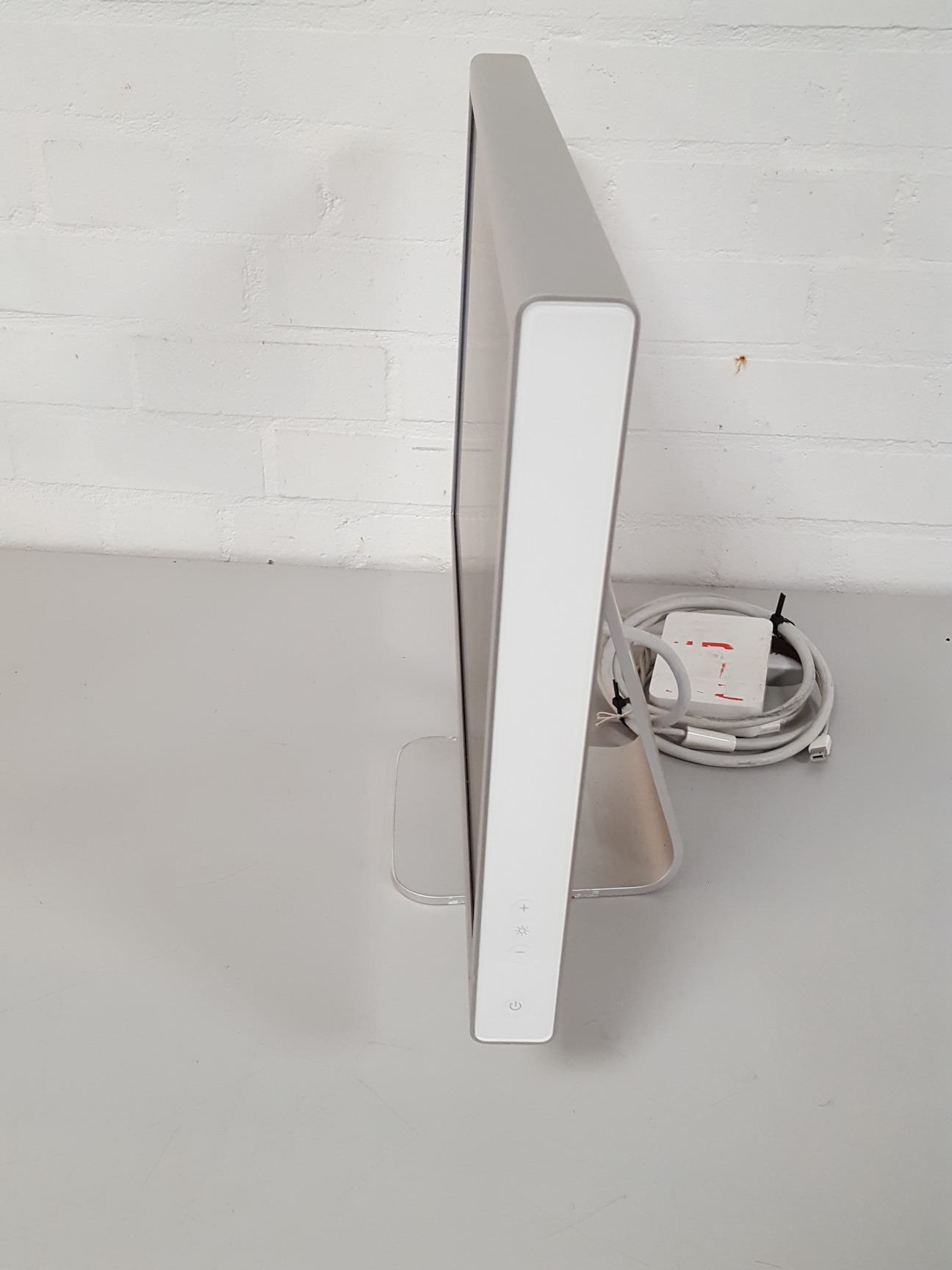 Image of Apple Cinema Display A1097 Widescreen LCD Monitor Spares Repairs
