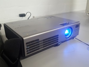 Thumbnail image of Epson EMP-740 LCD Projector