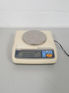 Thumbnail image of AND A & D Lab Analytical Scale Balance Weighing Scales d=0.01g, 200g max EK200G