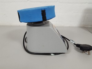 Thumbnail image of VWR Digital Vortex Mixer Shaker Lab 	