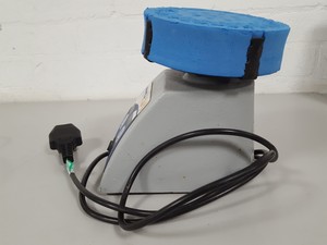 Thumbnail image of VWR Digital Vortex Mixer Shaker Lab 	