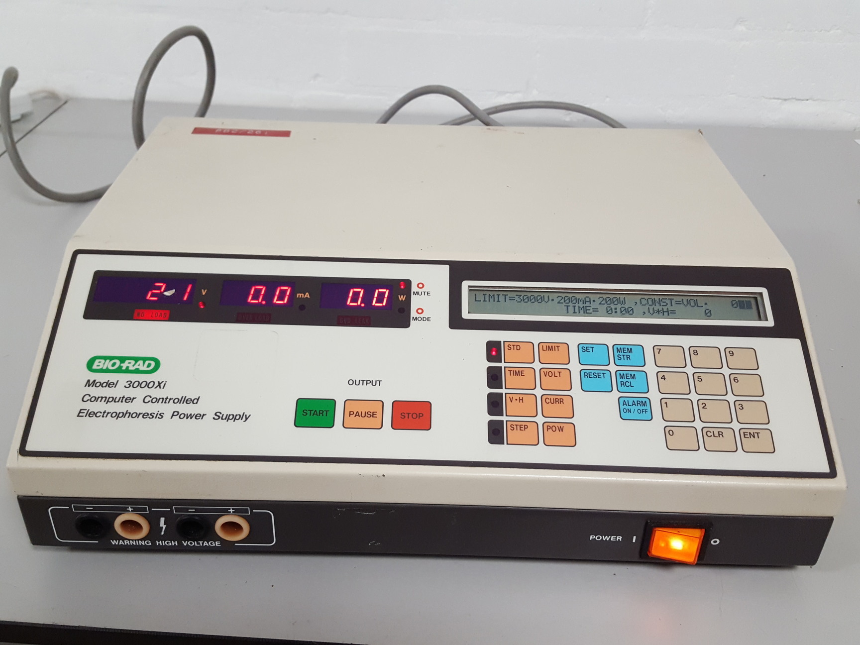 BioRad 3000xi Computer Controlled Power Supply Lab