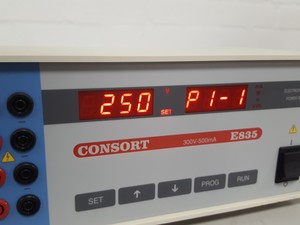 Thumbnail image of Consort E835 Microcomputer Electrophoresis Power Supply 
