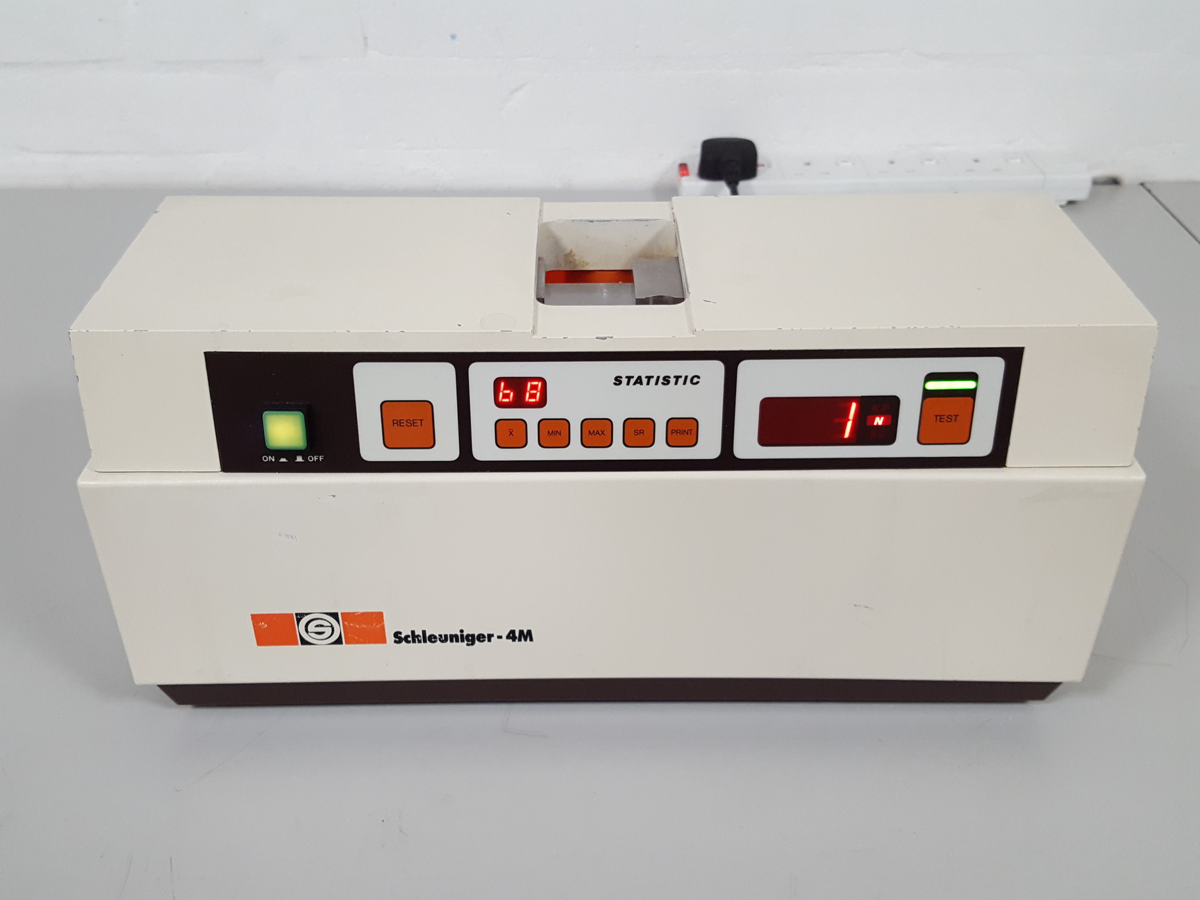 Schleuniger 4M Laboratory Tablet Hardness Tester