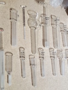 Thumbnail image of Job Lot 150 Glass Test Tubes & Stoppers Glassware Homogenisers Lab