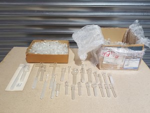 Thumbnail image of Job Lot 150 Glass Test Tubes & Stoppers Glassware Homogenisers Lab