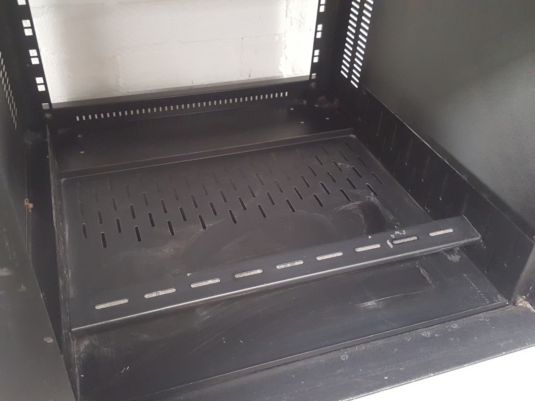 Image of Black 19" Server Rack 12U / 53.4CM +2 Trays & 1 Vented Back Plate