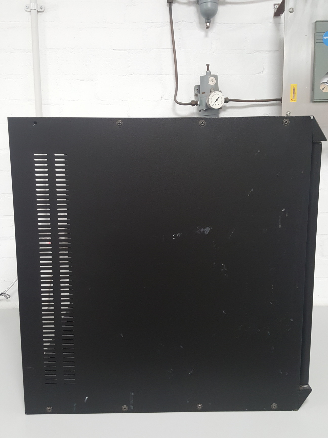 Image of Black 19" Server Rack 12U / 53.4CM +2 Trays & 1 Vented Back Plate