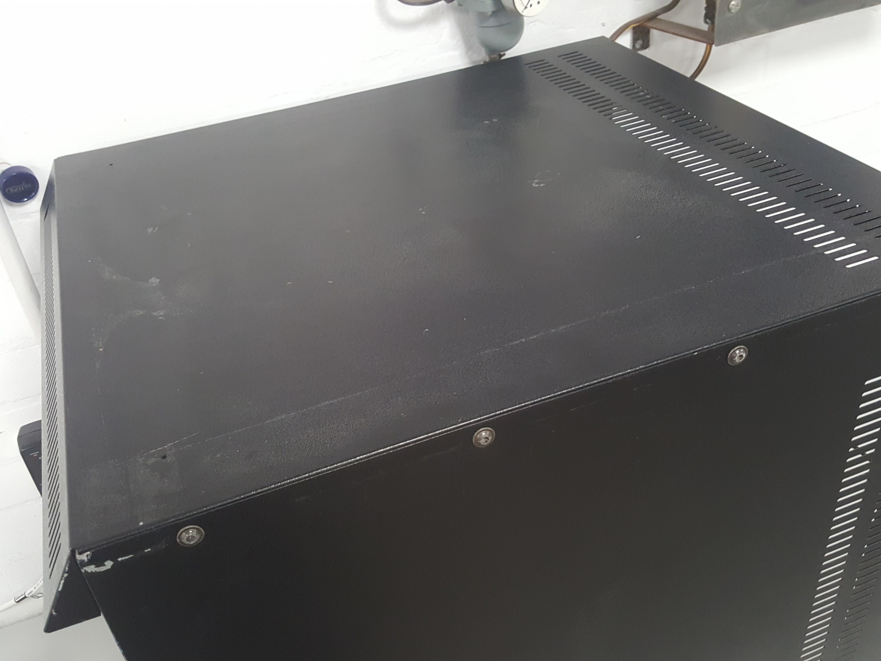Image of Black 19" Server Rack 12U / 53.4CM +2 Trays & 1 Vented Back Plate