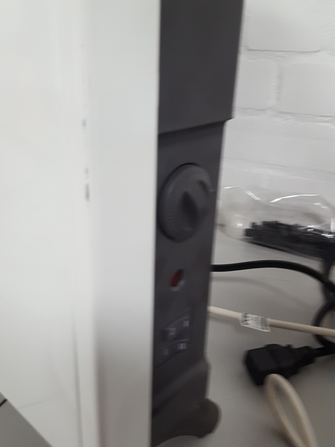 Image of Highlands Homeware HEA06 & Igenix IG5250 Convection Heater (Lot of 5)