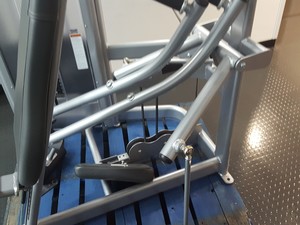 Thumbnail image of Cybex VR3 Overhead Press Resistance Machine Commercial Gym