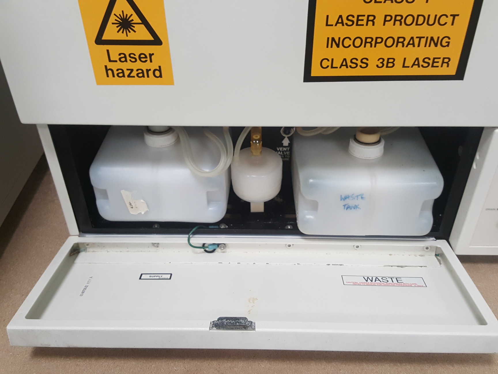Image of Becton Dickinson FACScan Flow Cytometer + Software & Dongle + Transformer Lab
