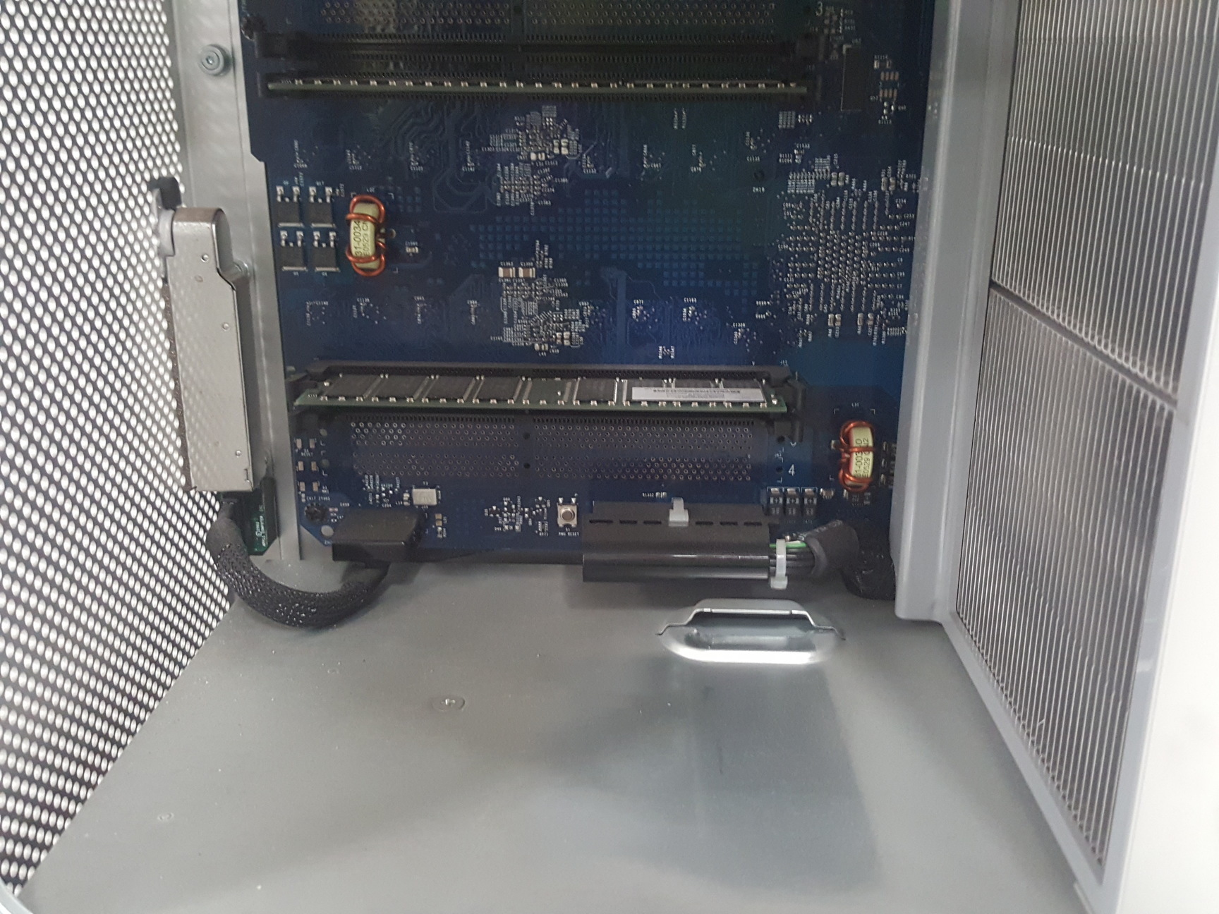 Image of Becton Dickinson FACScan Flow Cytometer + Software & Dongle + Transformer Lab