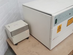 Thumbnail image of Becton Dickinson FACScan Flow Cytometer + Software & Dongle + Transformer Lab