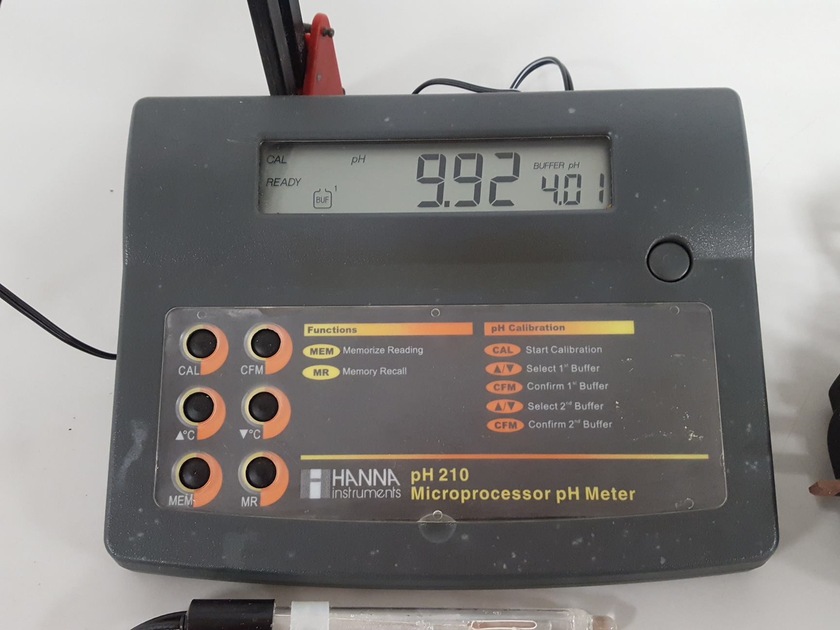 Image of Hanna Instrument PH 210 Microprocessor pH Meter Lab
