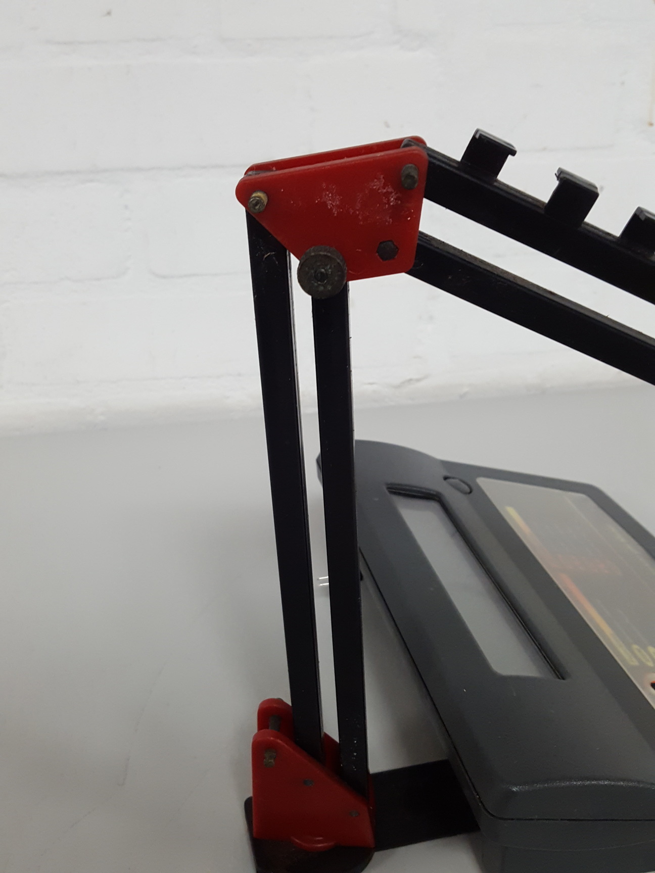 Image of Hanna Instrument PH 210 Microprocessor pH Meter Lab