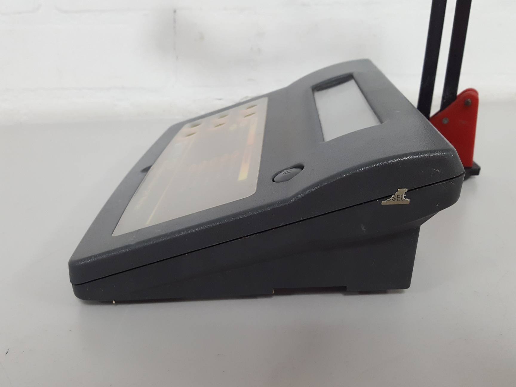 Image of Hanna Instrument PH 210 Microprocessor pH Meter Lab