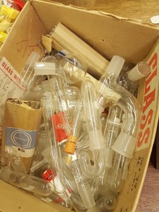 Thumbnail image of Large lot of Lab Glassware, Bottles, Test Tubes Measuring Cylinders Racks Flasks